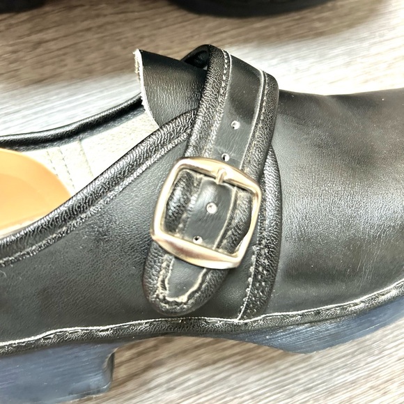 Uggelbo Toffeln Black Leather Clogs | 40 - Picture 4 of 11